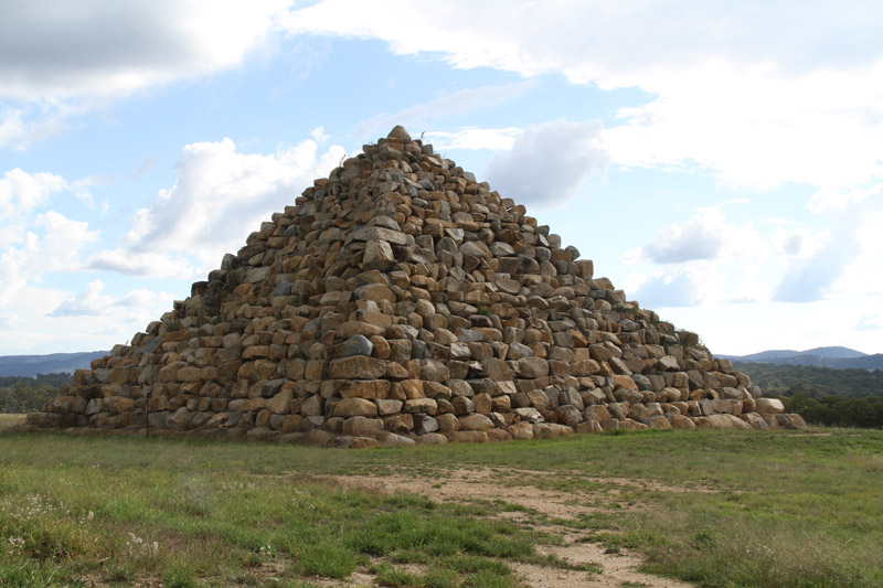 Ballandean_pyramid