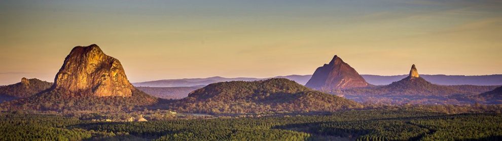 Glasshouse-Mountains-990x279